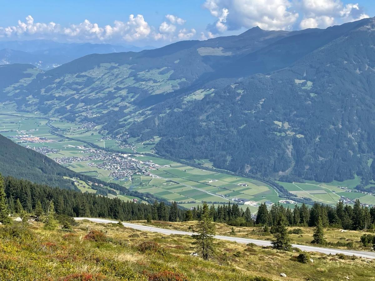 Apart Mountain Удернс Екстериор снимка
